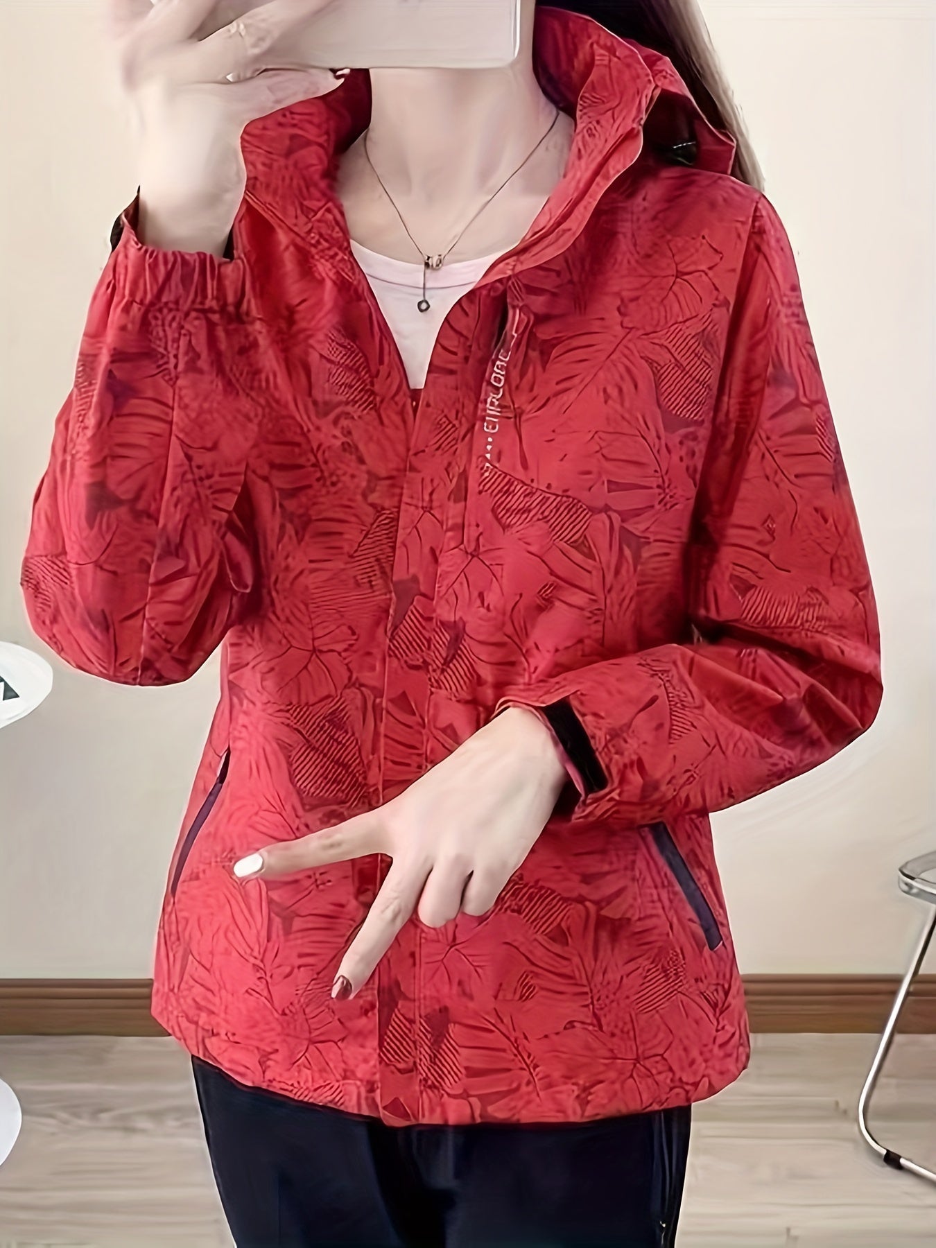 Jasmine | Winddichte Jacke mit Blattmuster