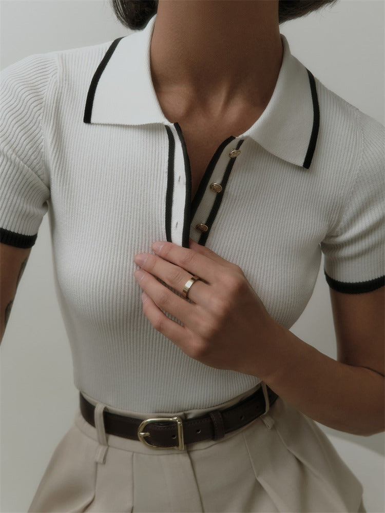 Knopfdetaillierte Strickbluse