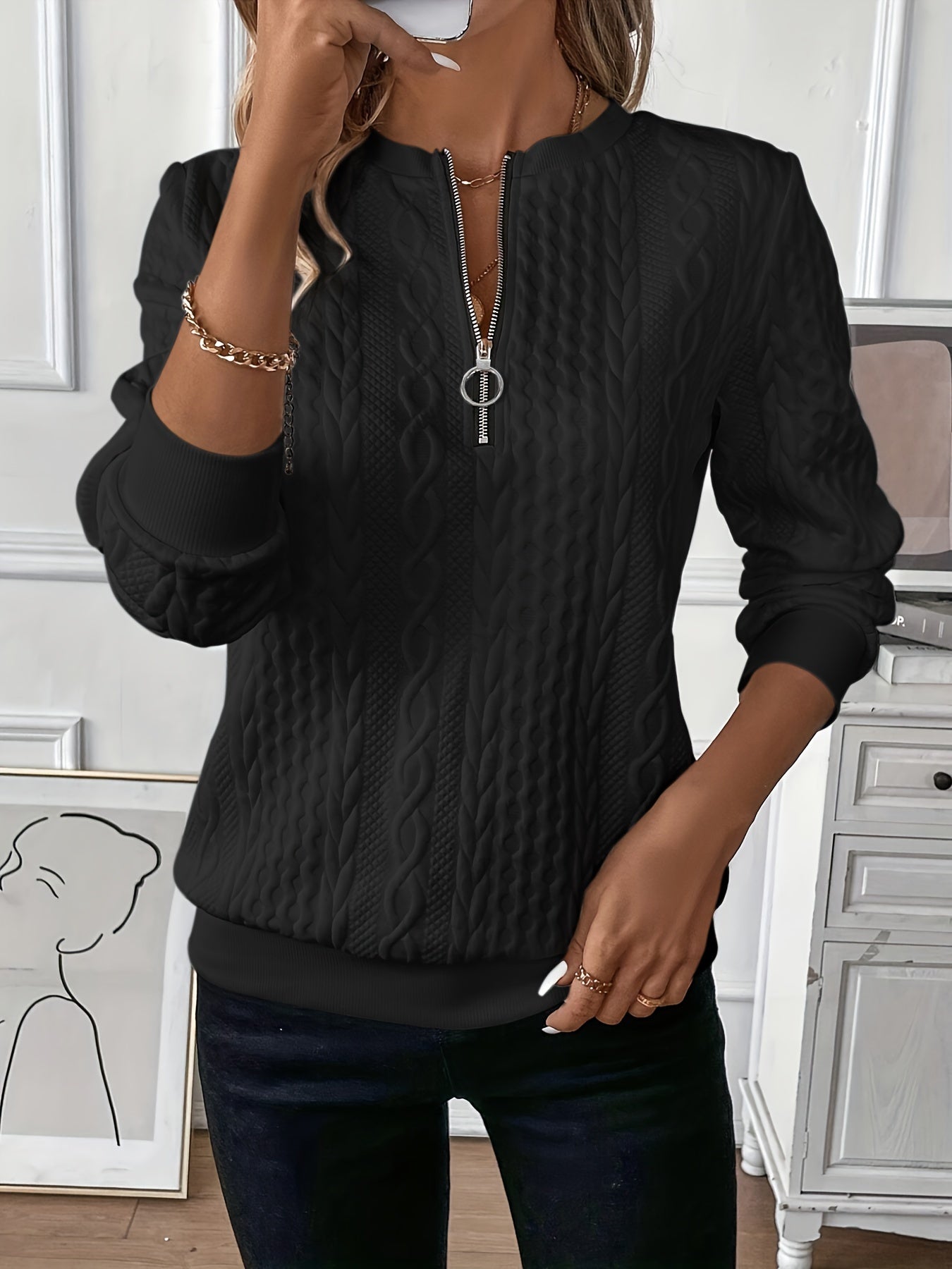 Amalie | Reißverschluss-Strickpullover mit Zopfmuster
