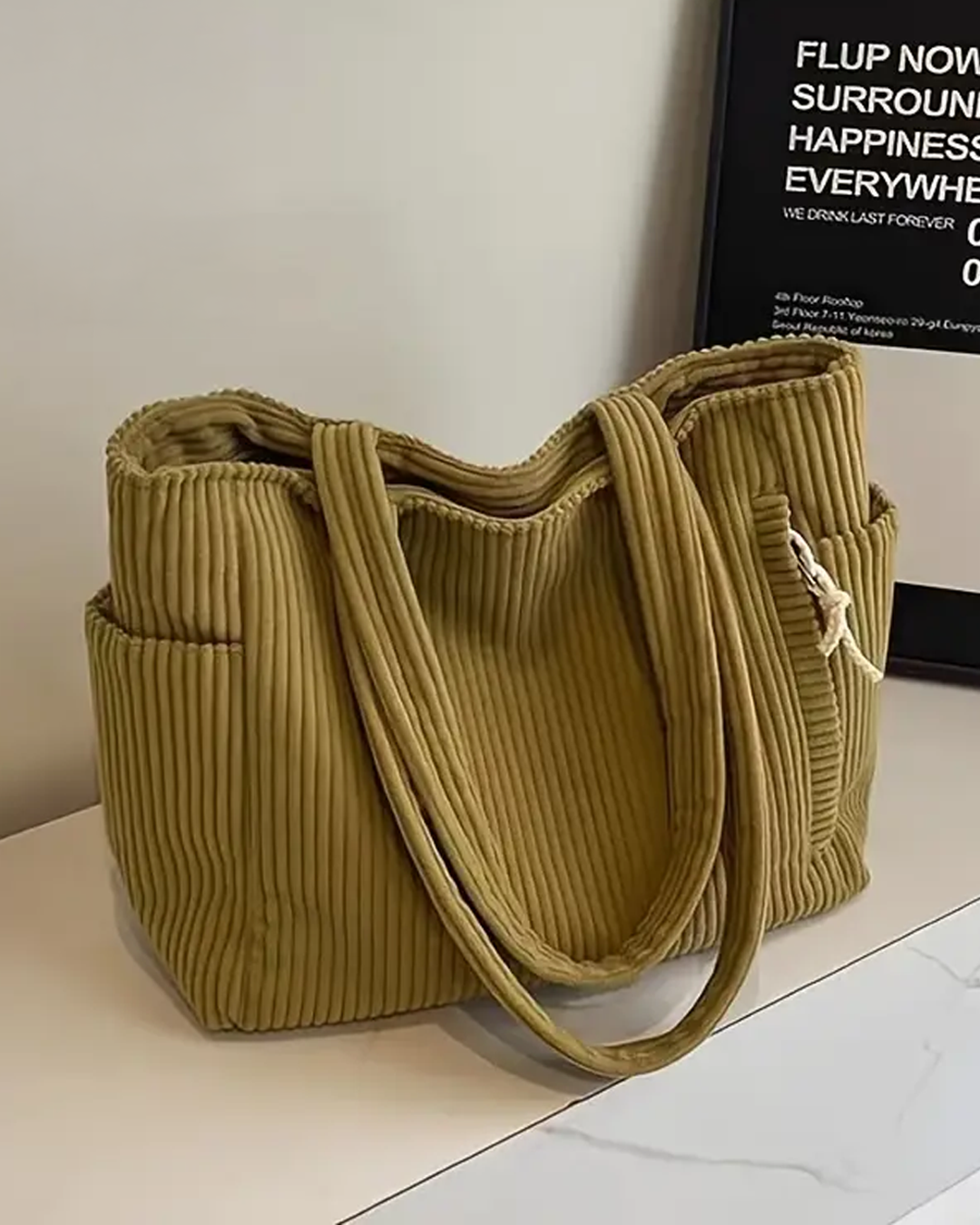 Matte – Gerippte Tragetasche mit Kordel-Detail