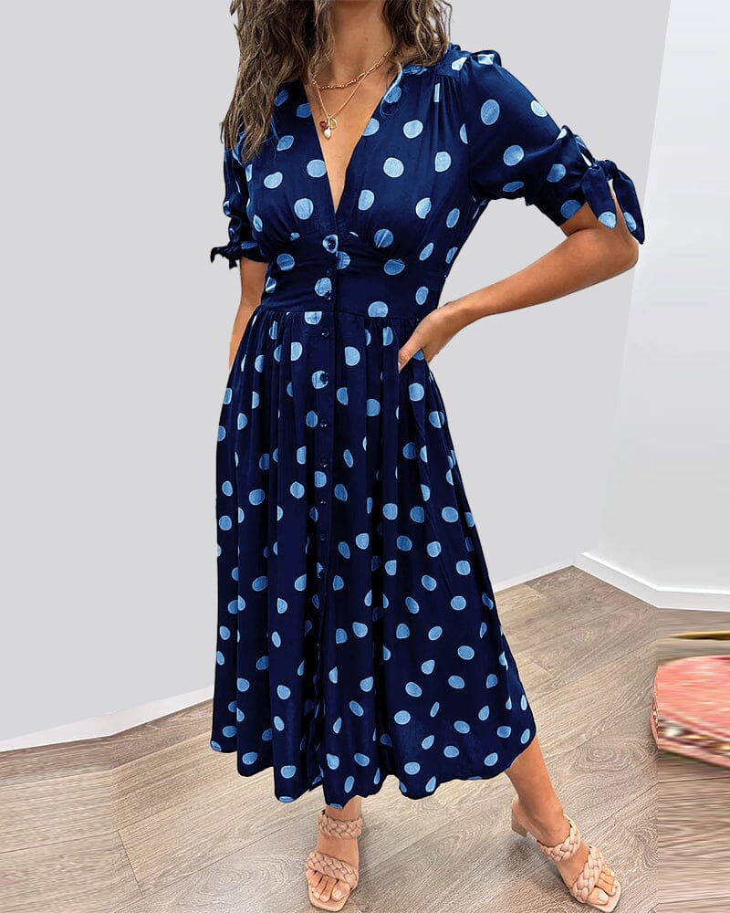 GISELLE I GEPUNKTETEM MIDIKLEID