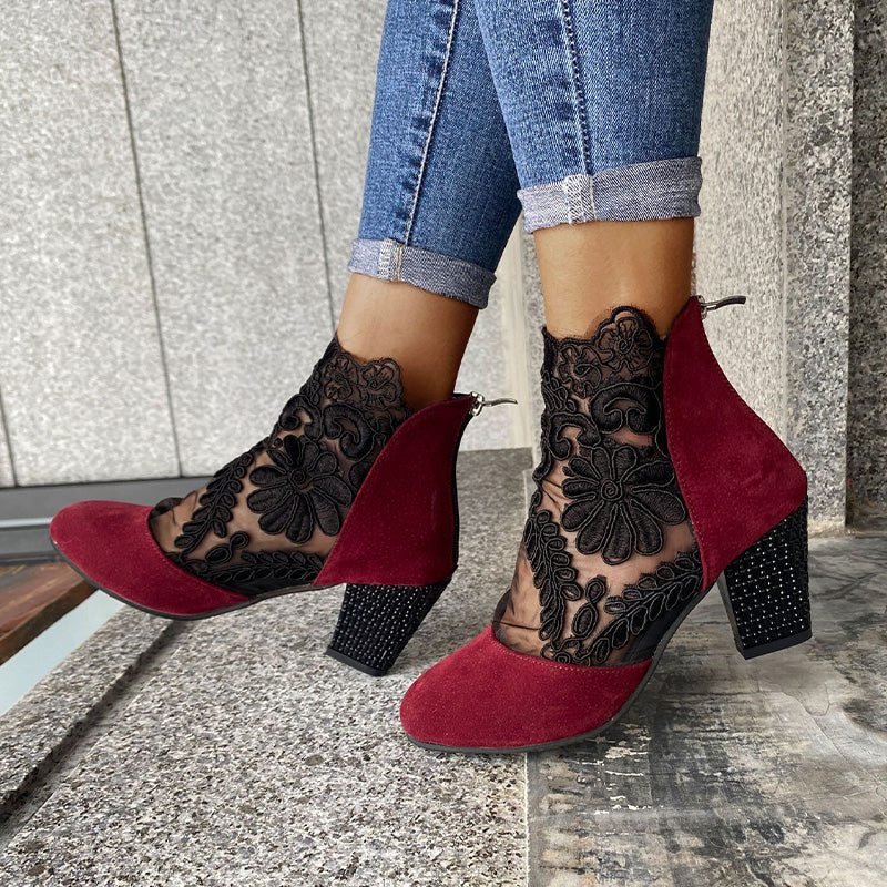 JOLIE™ - Schicke Spitzen-Stiefeletten mit Absatz