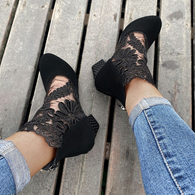 JOLIE™ - Schicke Spitzen-Stiefeletten mit Absatz