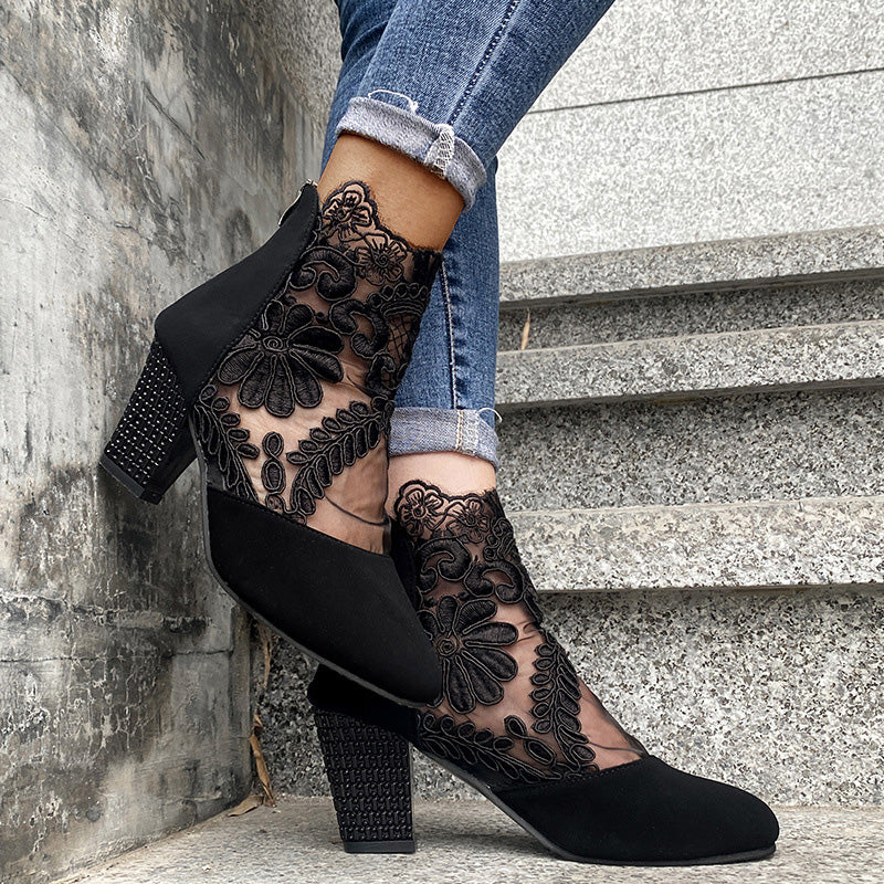 JOLIE™ - Schicke Spitzen-Stiefeletten mit Absatz