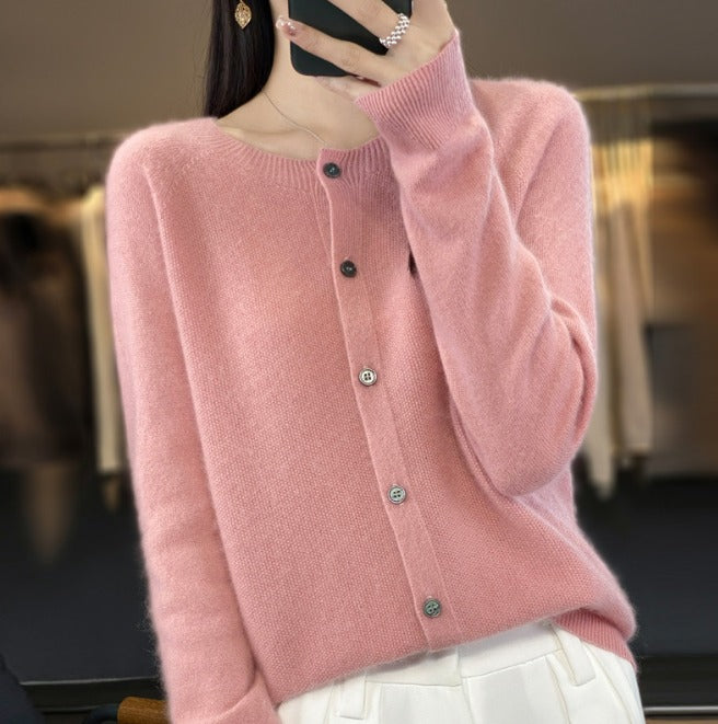 Sofia – Warmer, handgefertigter Wollcardigan