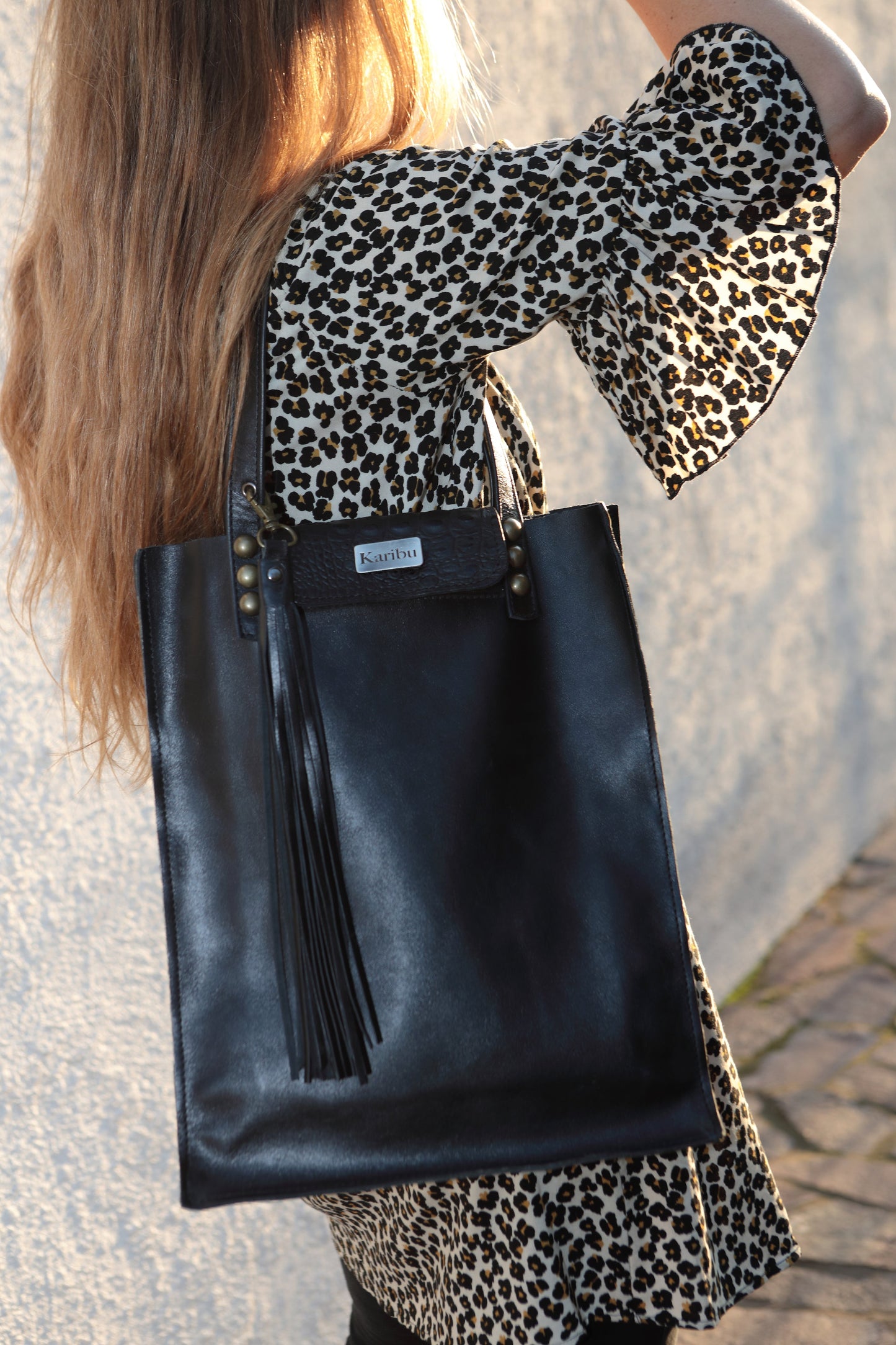 Juanita Schwarze Geldbörse mit Design-Hülle