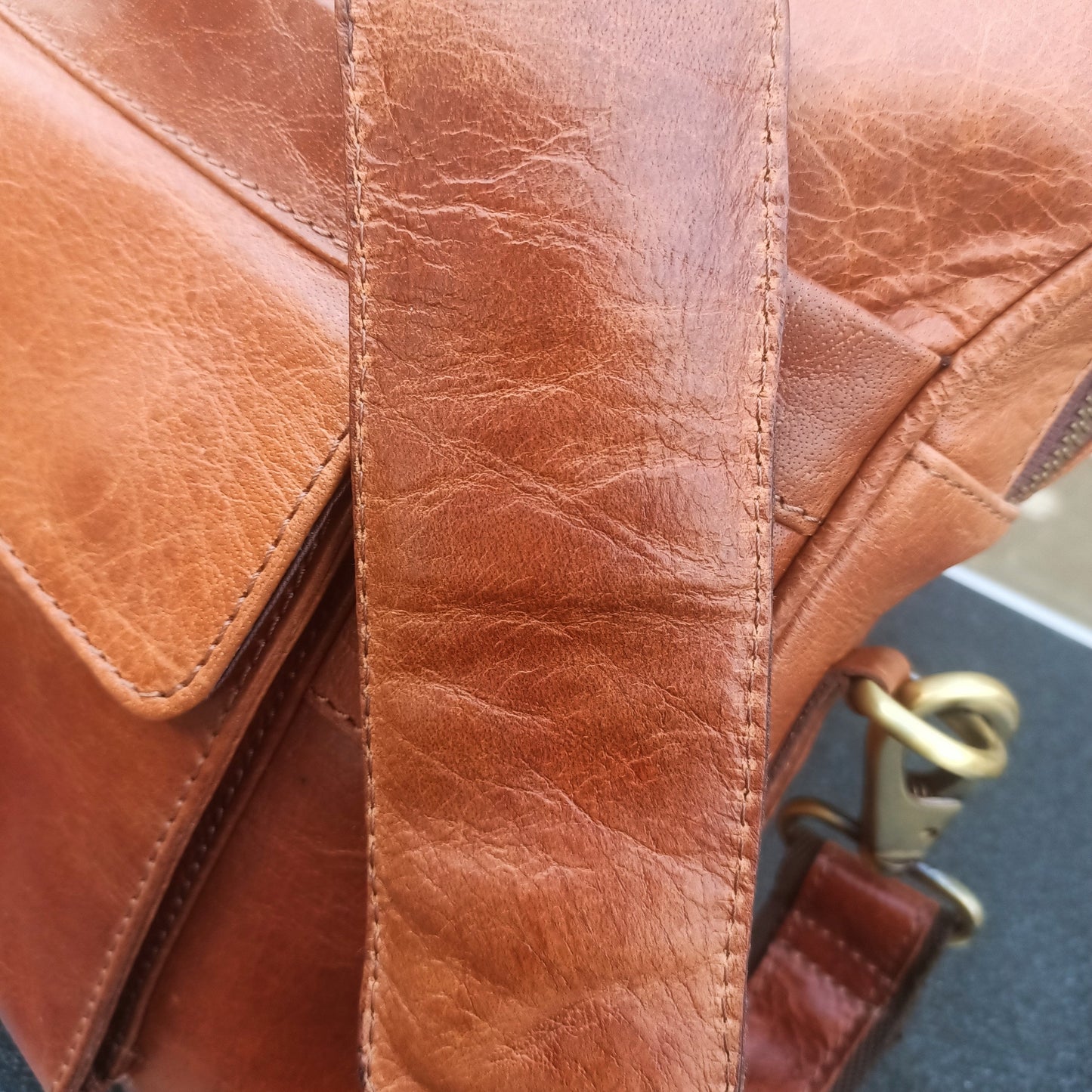 Helle Braune Leder Laptop Tasche