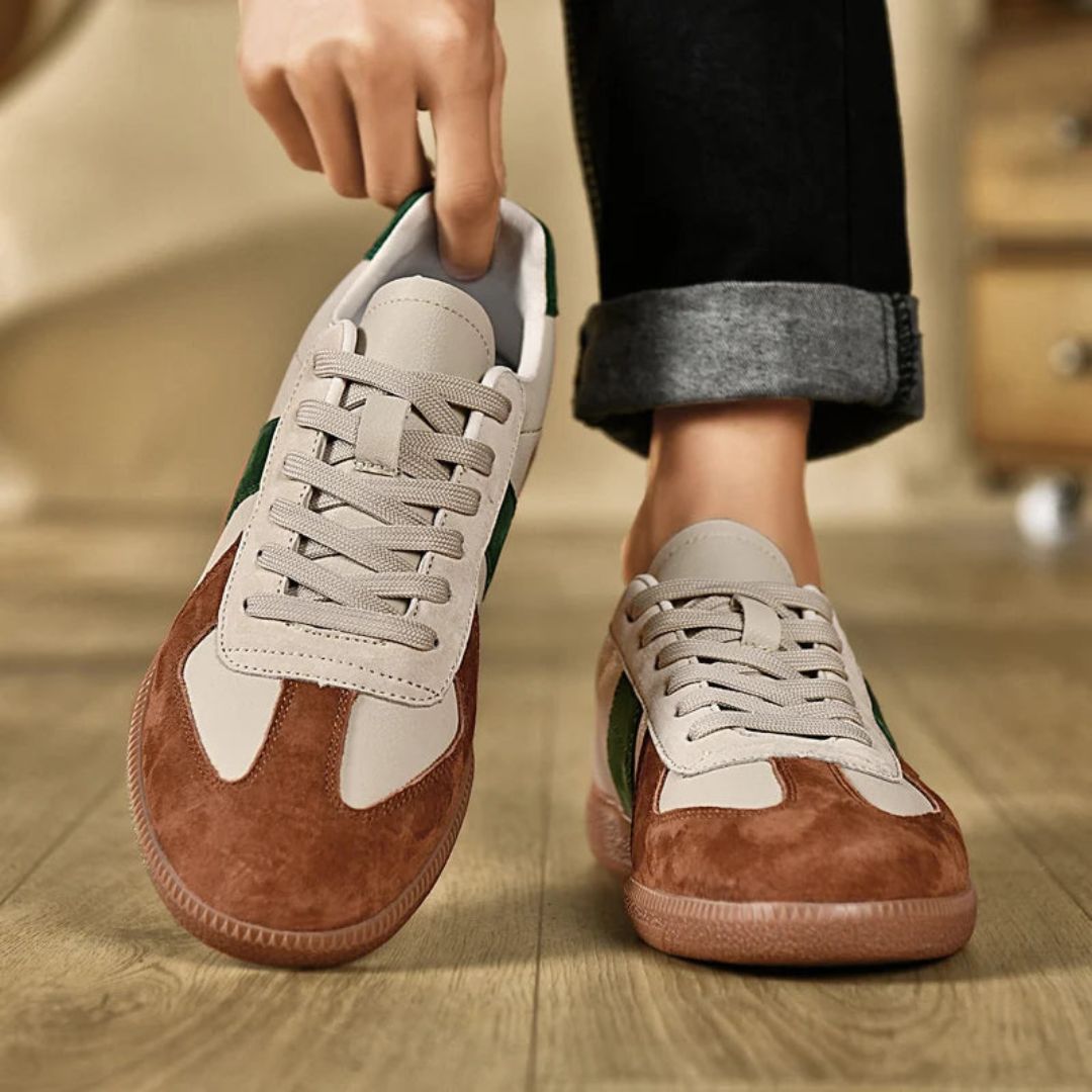 Klassische Low-Top-Sneaker