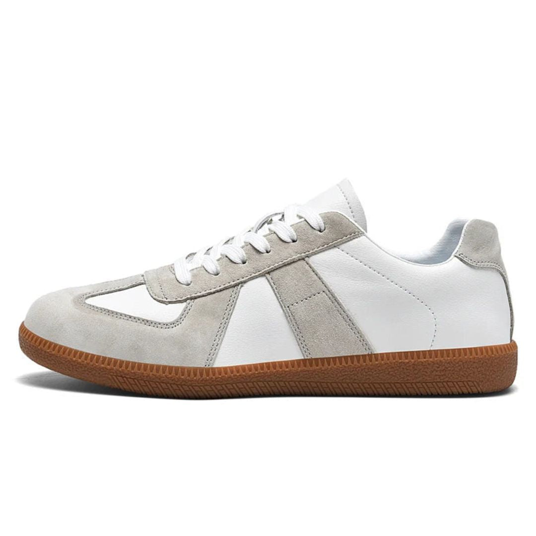 Klassische Low-Top-Sneaker