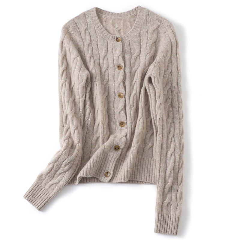 Margaux Bequeme-Strickjacke mit Zopfmuster und Knöpfen