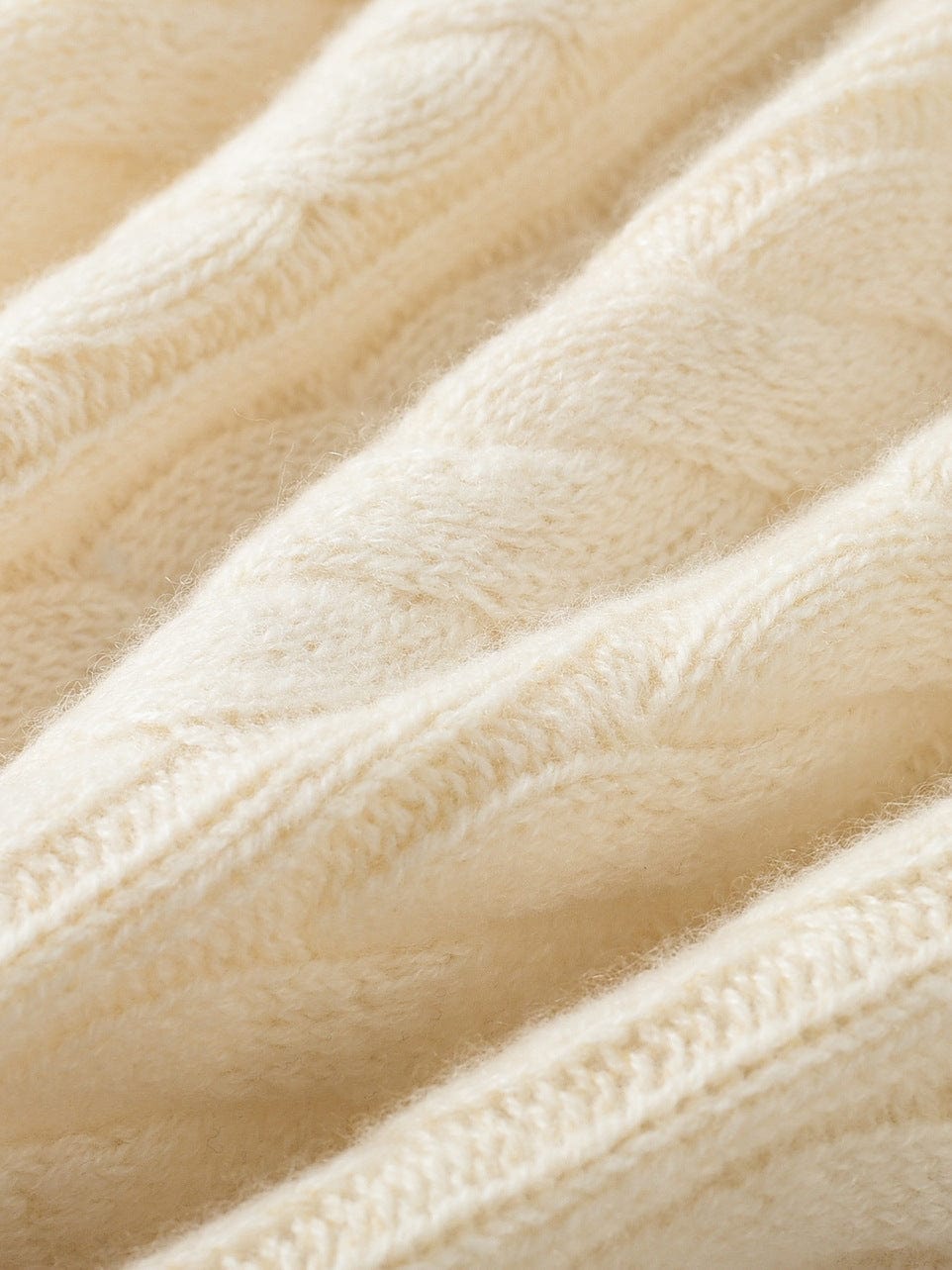 Isolde Bequeme-Pullover mit Zopfmuster