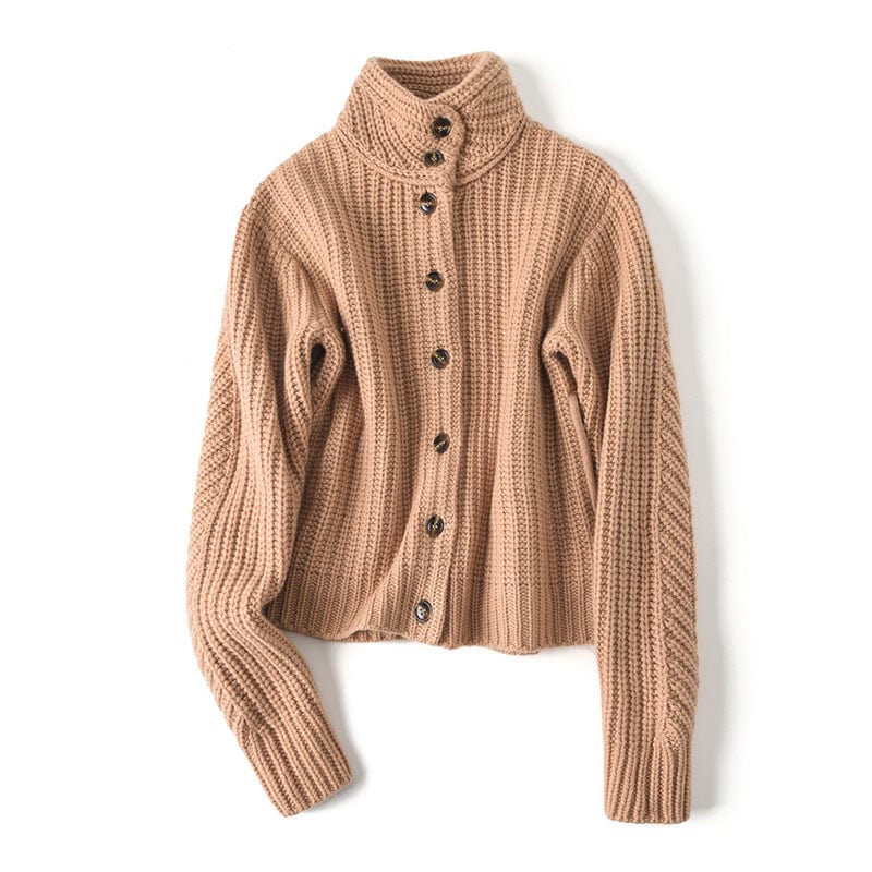 Vivienne Bequeme-Strickjacke mit Knöpfen