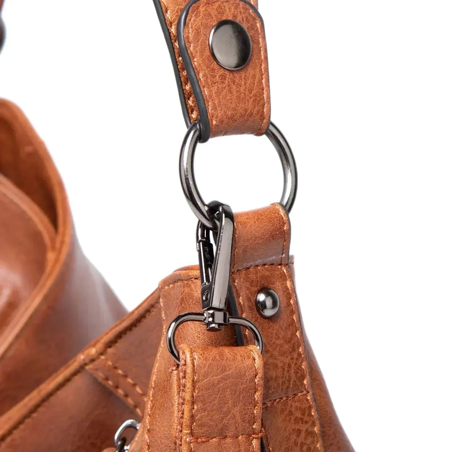 Nora – Alltagstaugliche Ledertasche