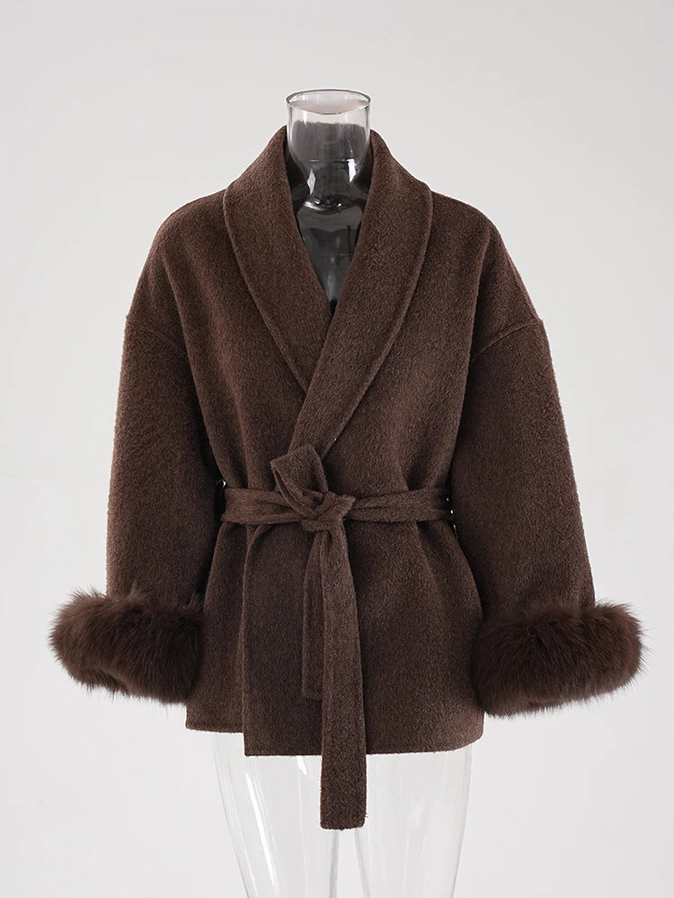 Mystique & Co™ Eleganter Wollmantel