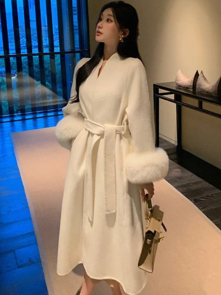 Mystique & Co™ Eleganzmantel Esmée