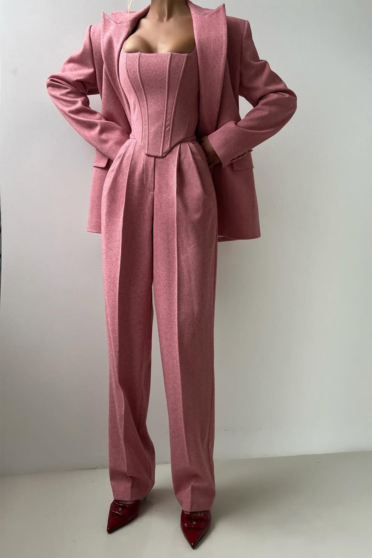 THARAH - Dreiteiliges Set mit doppelreihigem Blazer