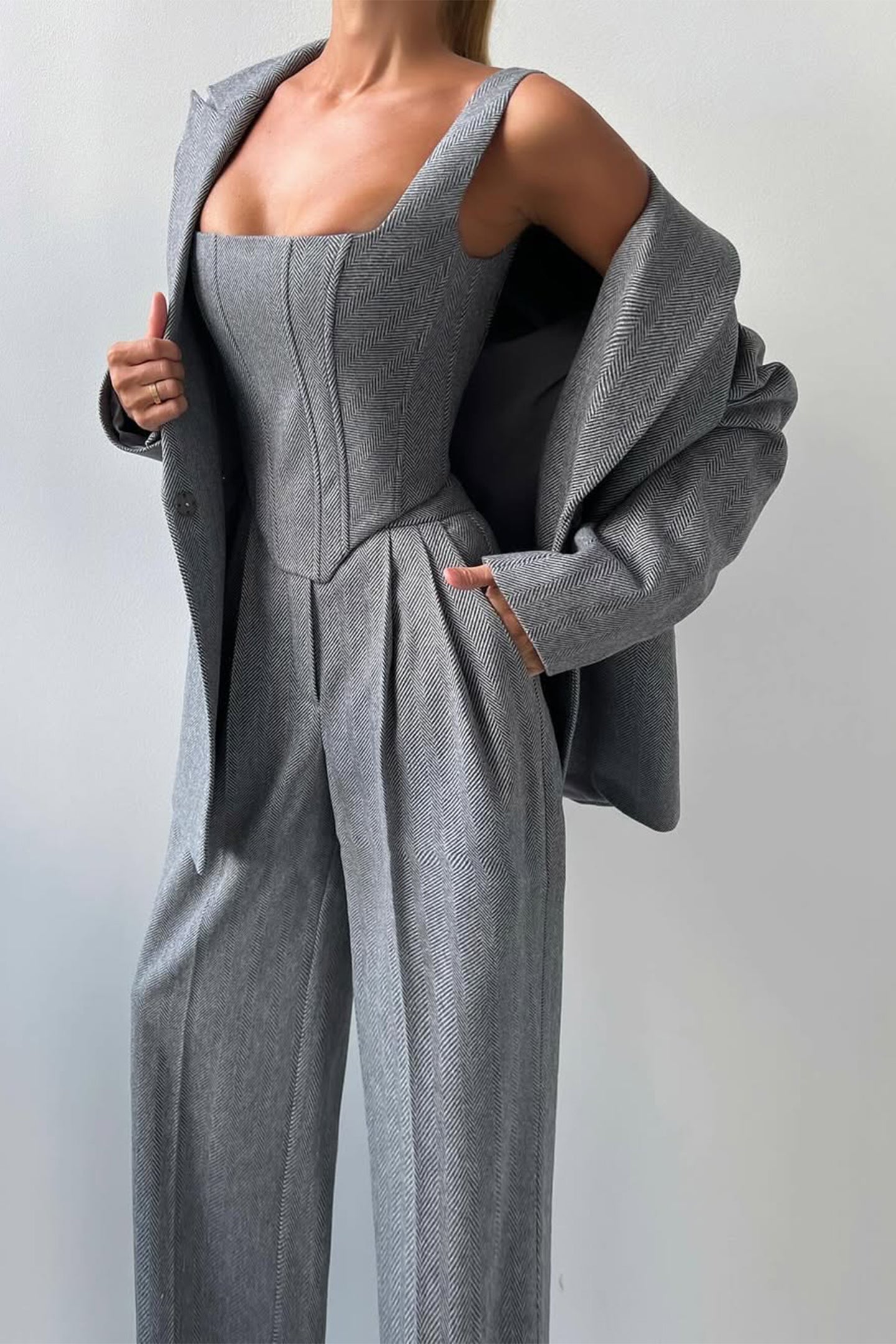 THARAH - Dreiteiliges Set mit doppelreihigem Blazer