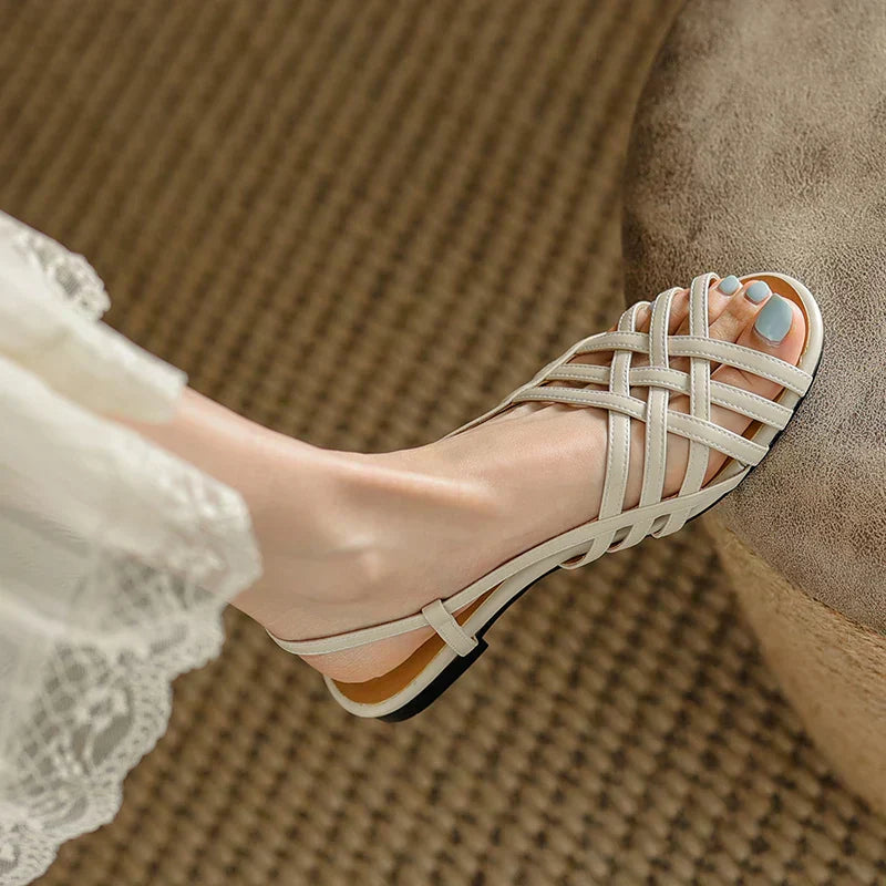 Klaire Flache Sandalen