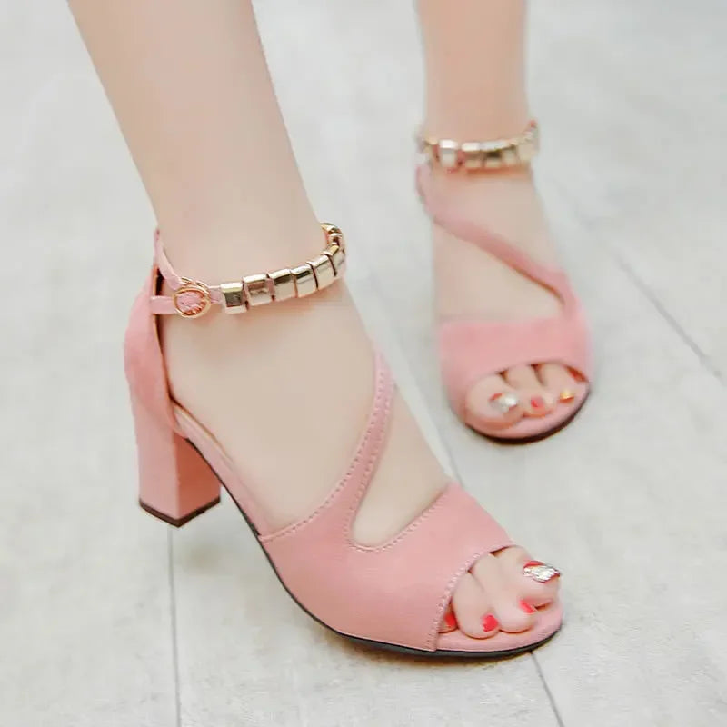 PETRA - Elegante Blockabsatz-Sandalen mit Goldakzent