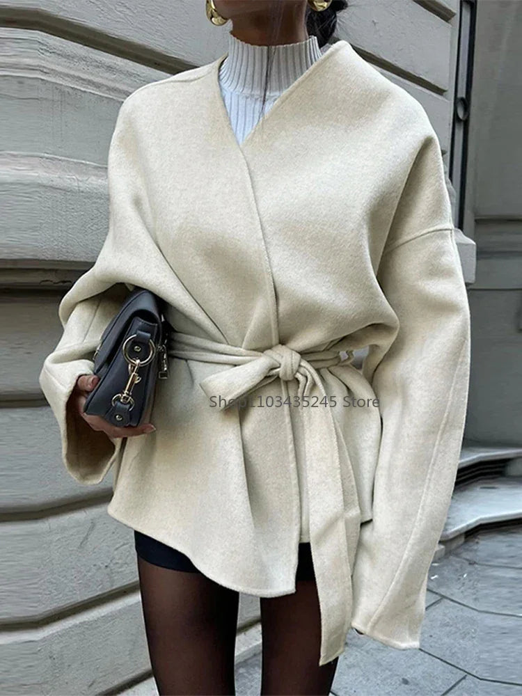 Mystique & Co™ Eleganter Fleece-Mantel