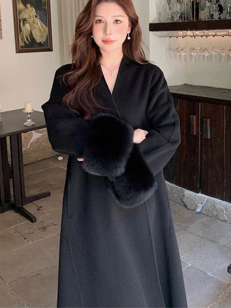 Mystique & Co™ Eleganzmantel Esmée