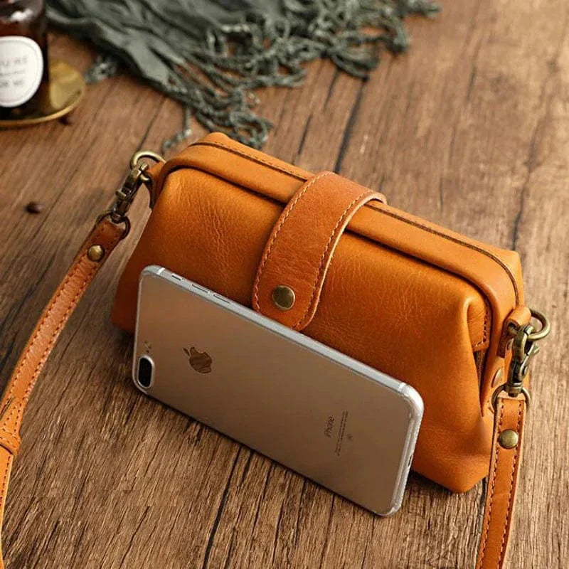 Ivy – Mini-Leder-Crossbody