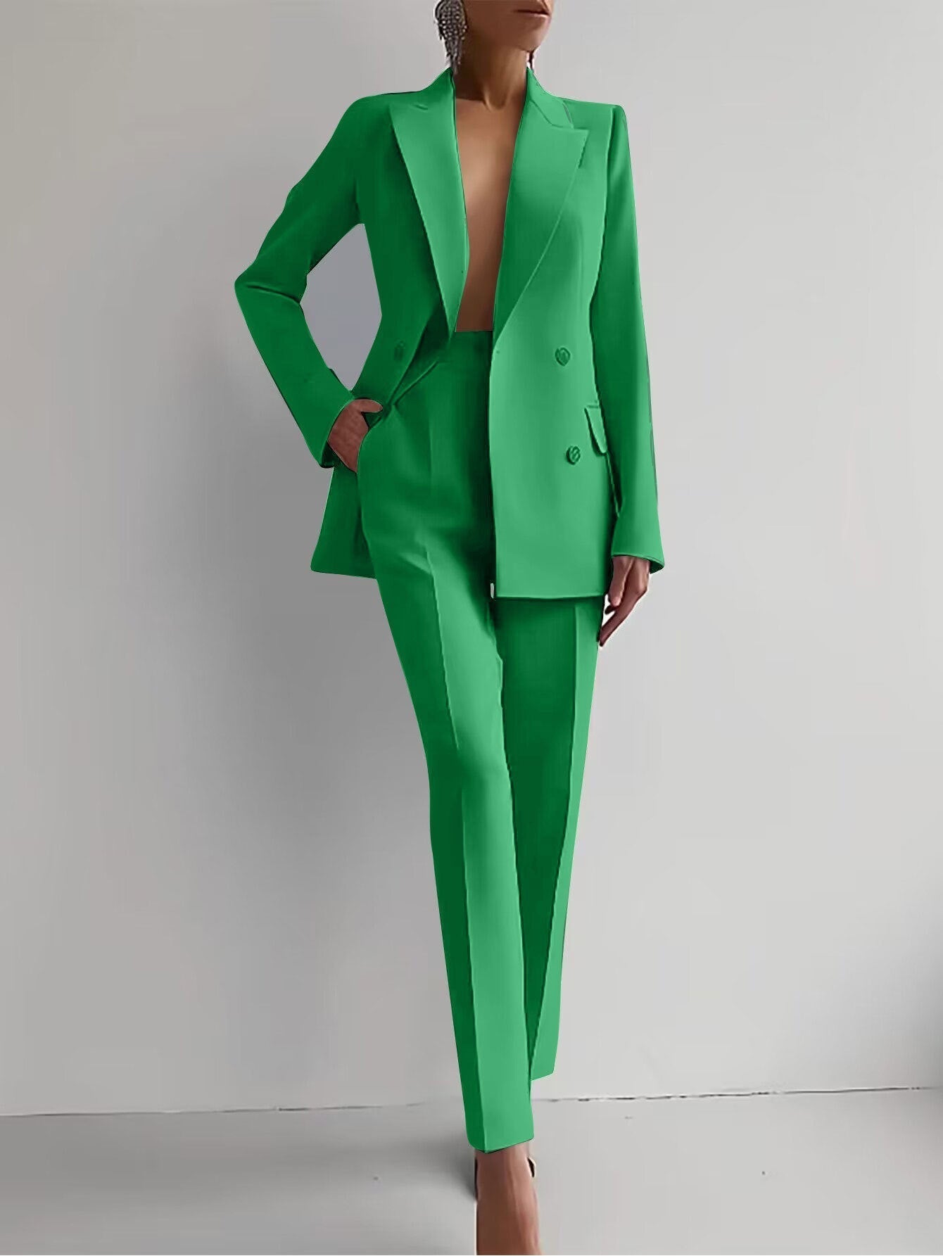 VICTORIA™ | Eleganter, maßgeschneiderter Anzug