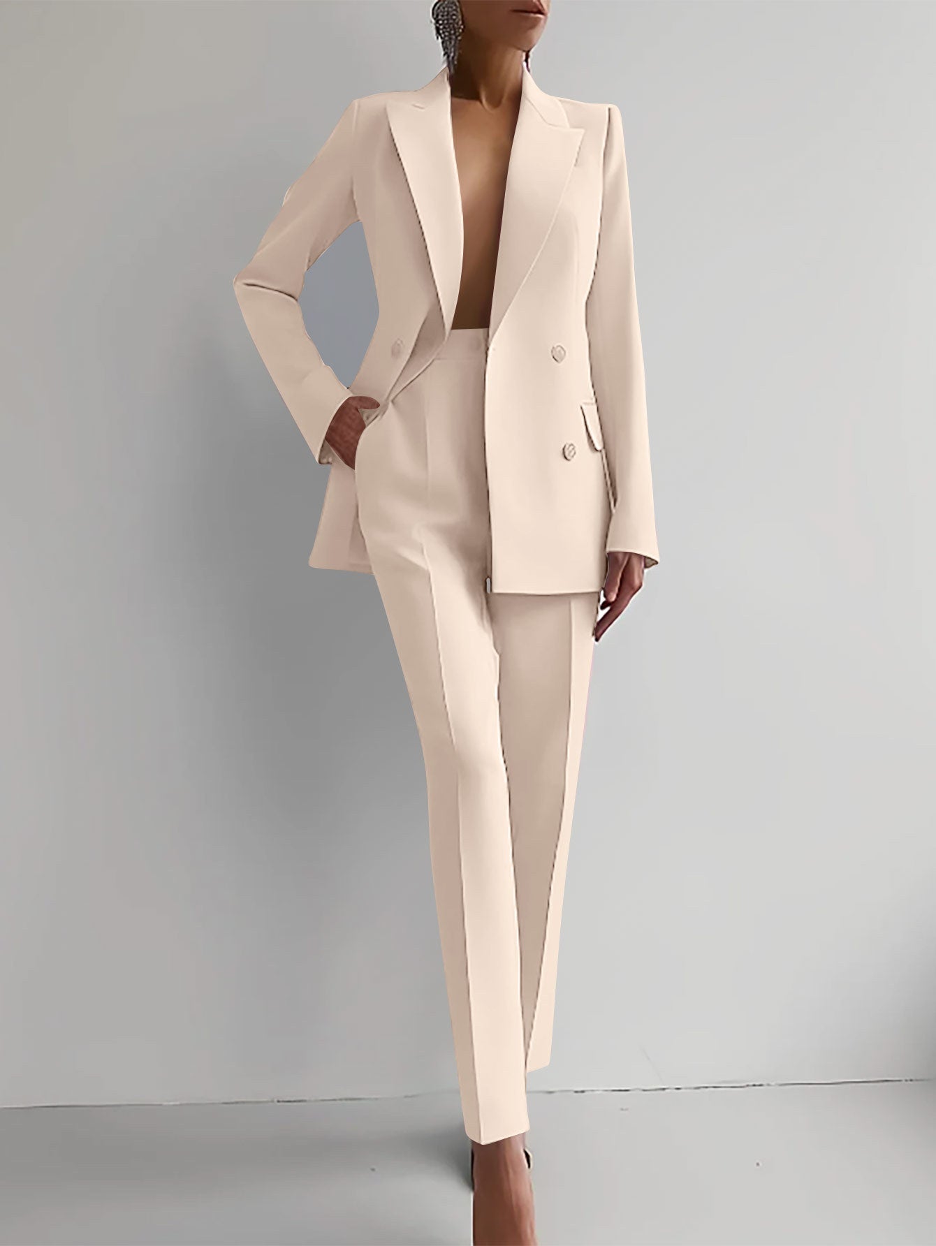 VICTORIA™ | Eleganter, maßgeschneiderter Anzug