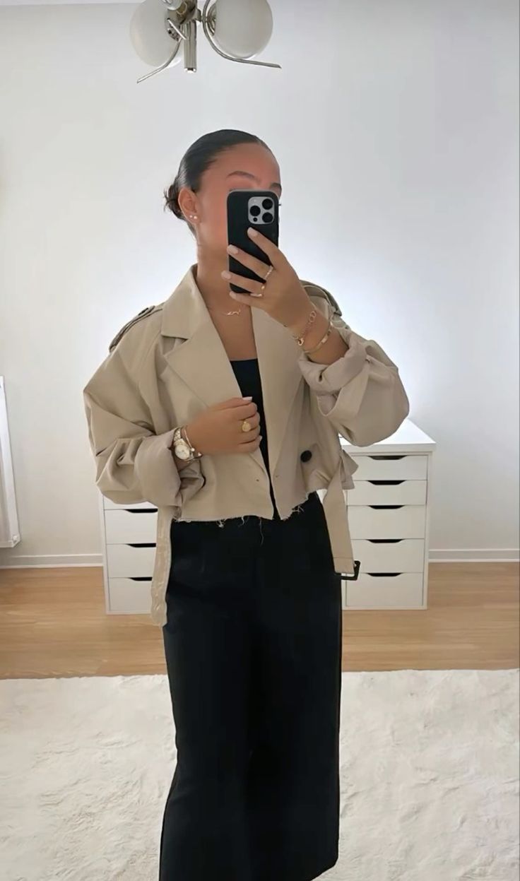 Mystique & Co™ Trenchcoat