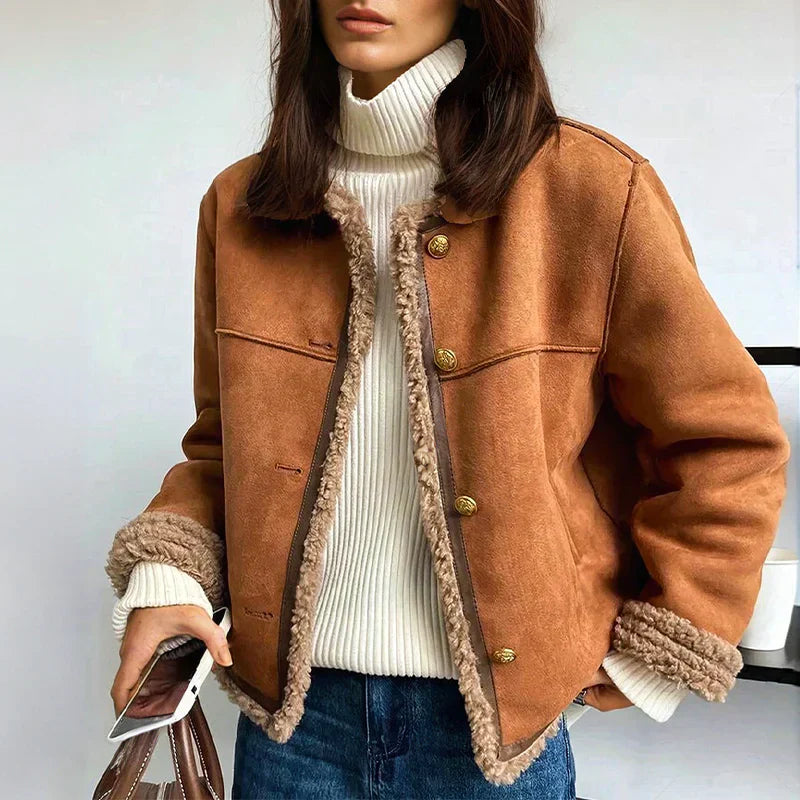 Rosalie | Jacke aus Schaffell mit Knöpfen
