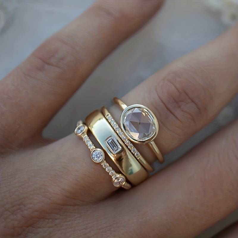 Set aus Vintage-Gold- und Zirkonia-Ringen