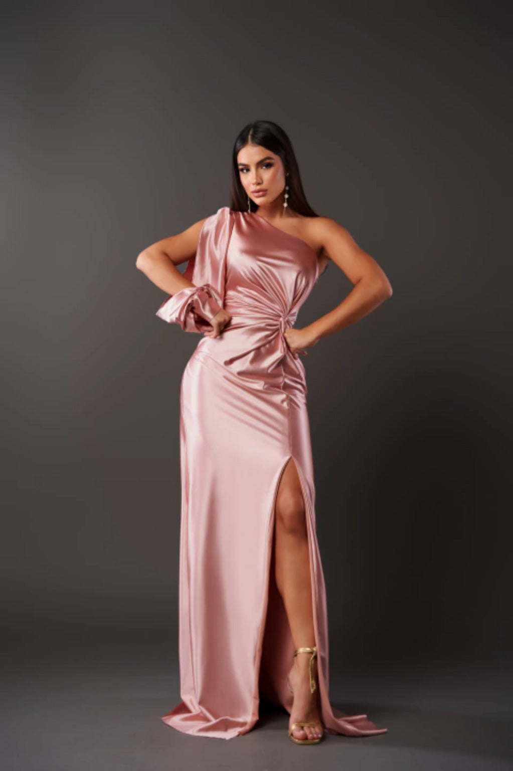THARAH | Elegantes und raffiniertes Kleid