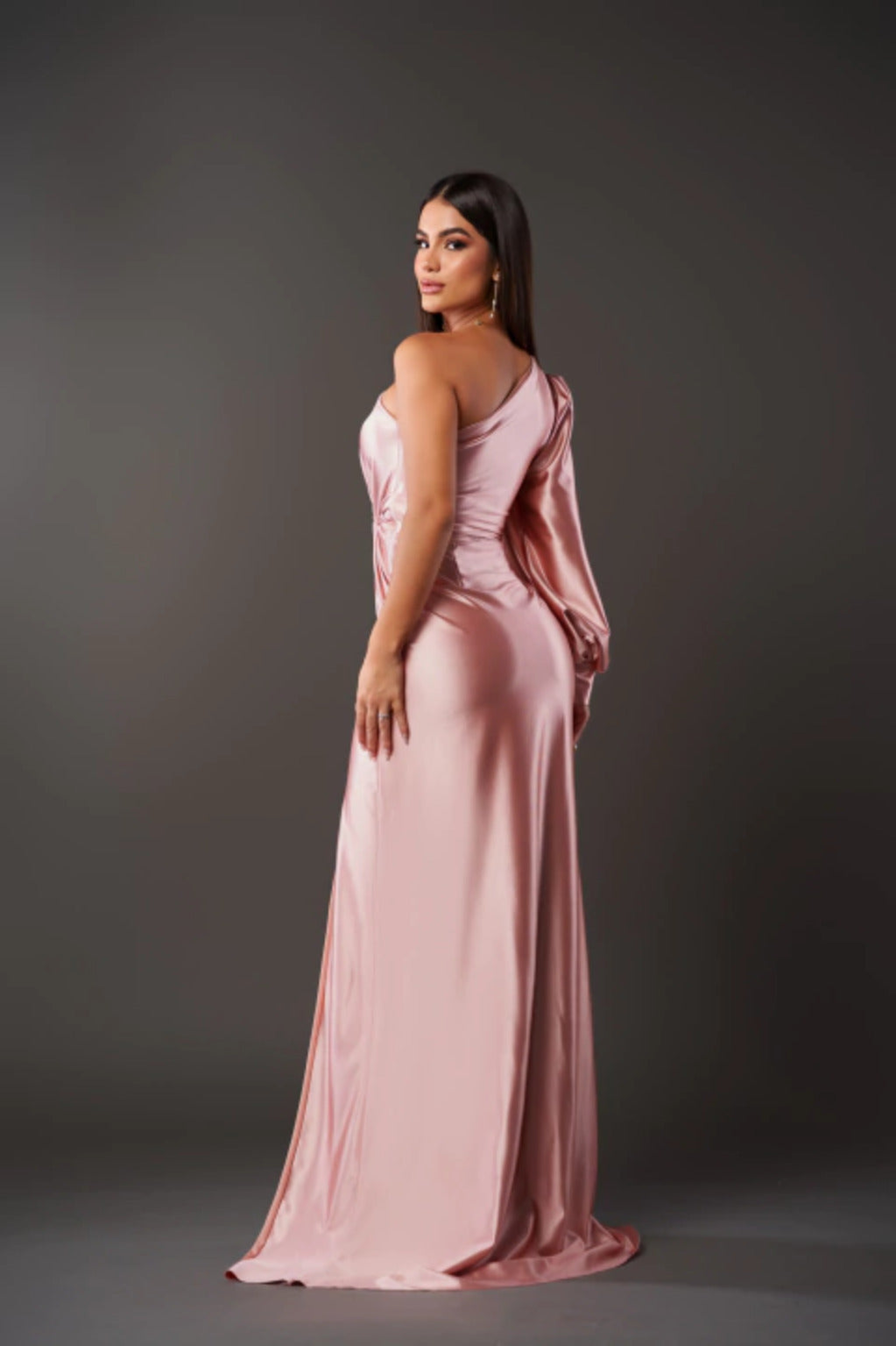 THARAH | Elegantes und raffiniertes Kleid