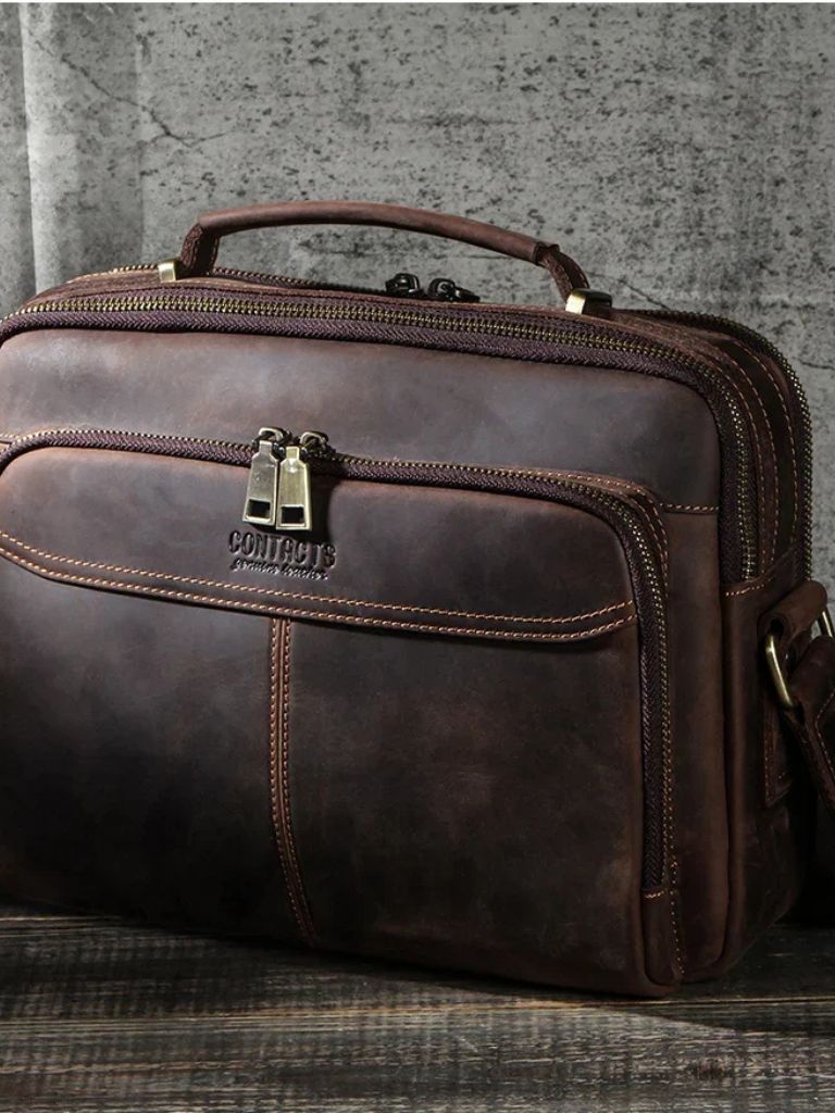 Logan Casual Crossbody - Kreuz & Krone