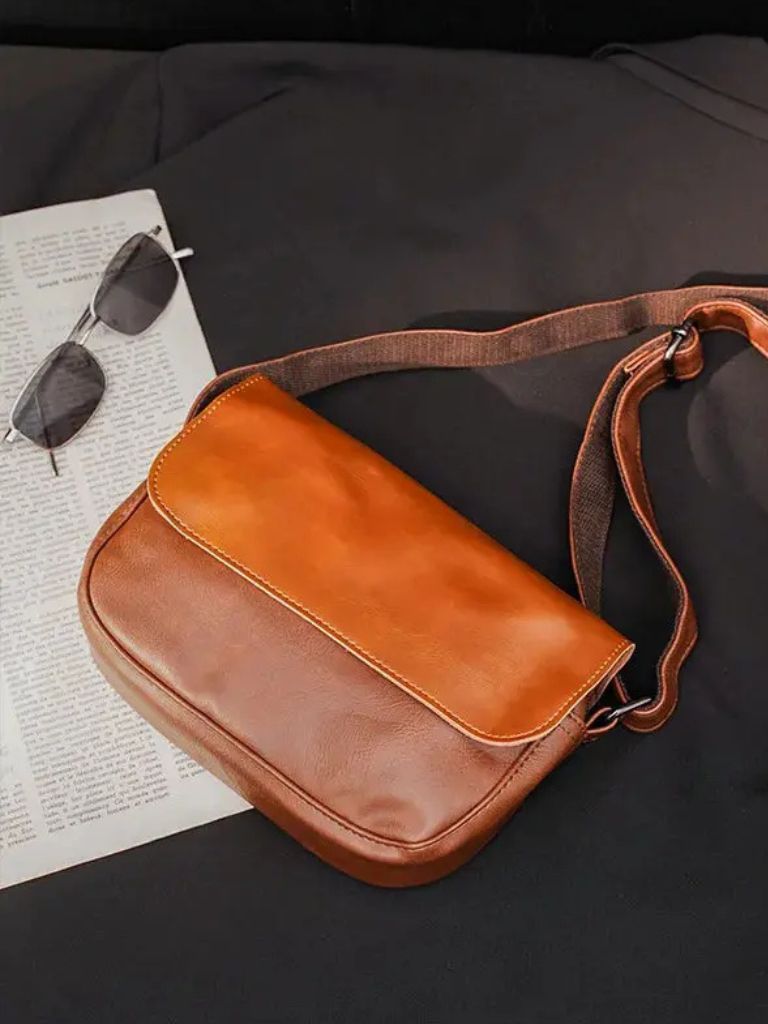 Milan Essential Leather Shoulder Bag - Cross & Crown
