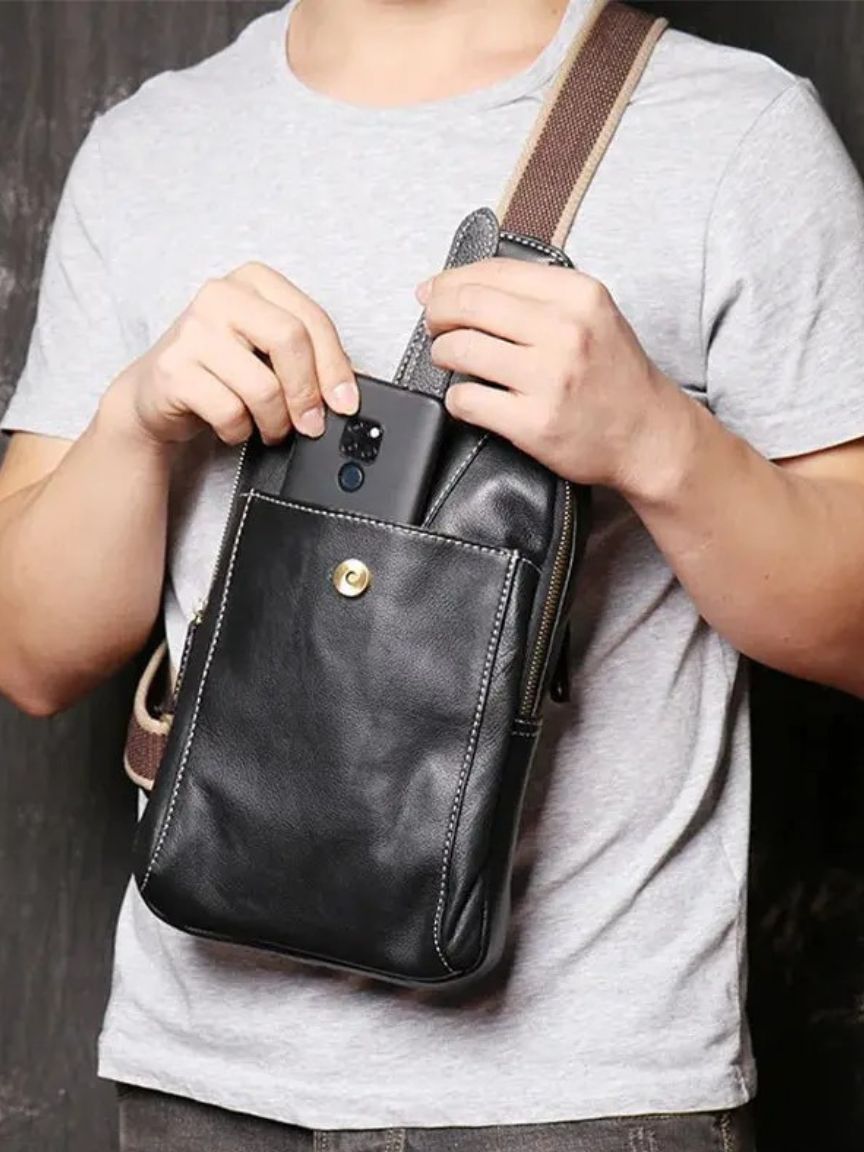 Minimalistische Leder-Schultertasche - Kreuz & Krone