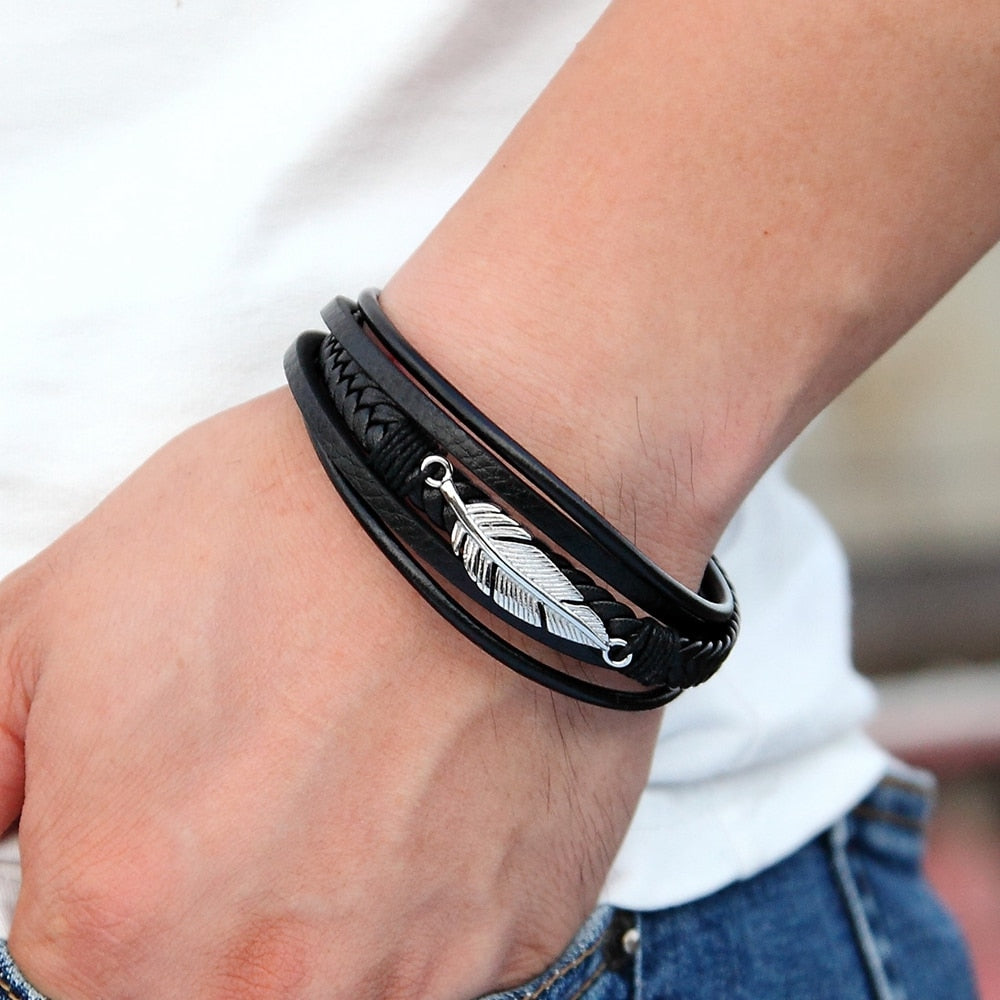 Elfih Feder-Lederarmband – Mehrlagiges Edelstahl-Accessoire für Herren