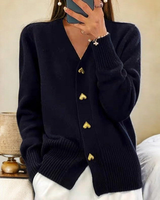 Chasie | Eleganter Cardigan mit Herzknöpfen