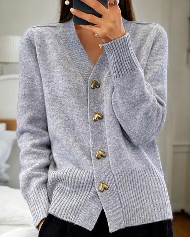 Chasie | Eleganter Cardigan mit Herzknöpfen