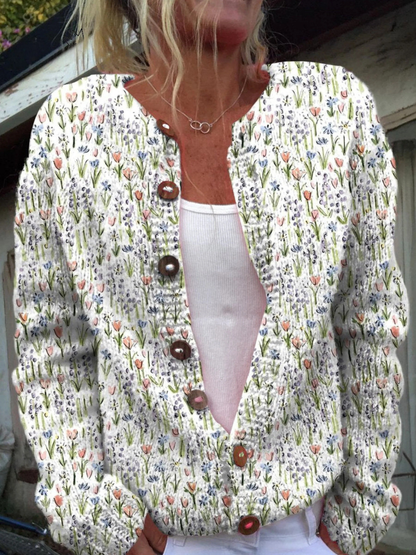 Strickjacke mit Frühlingswiesen-Blumenmuster und Knopfleiste