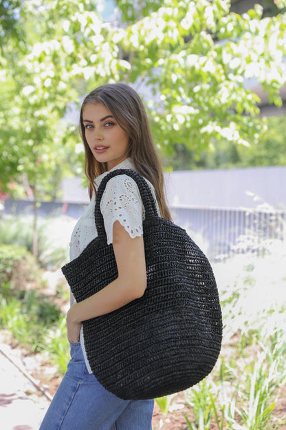 Schwarze Raffia-Geldbörse