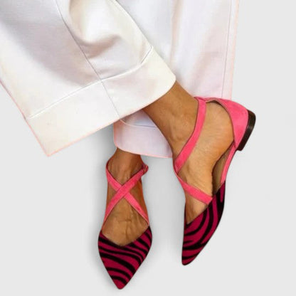 Khreysa | Elegante Ballerina mit Riemchen