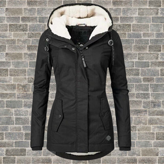 Rose™ – Eleganter Plissémantel mit moderner Silhouette