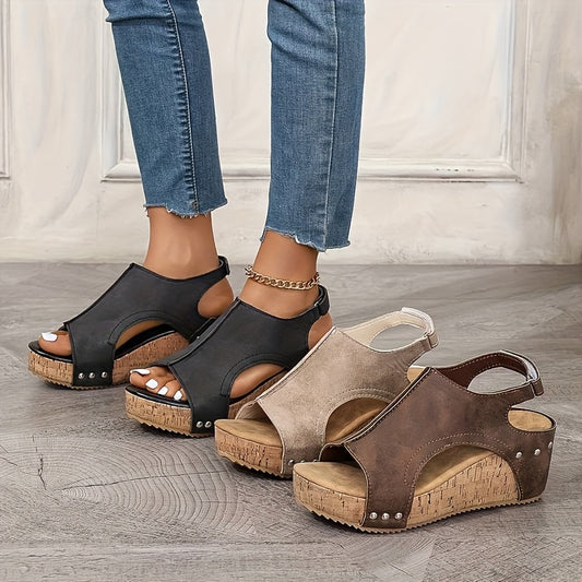 Orthopädische Sandalen mit Keilabsatz