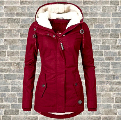 Rose™ – Eleganter Plissémantel mit moderner Silhouette