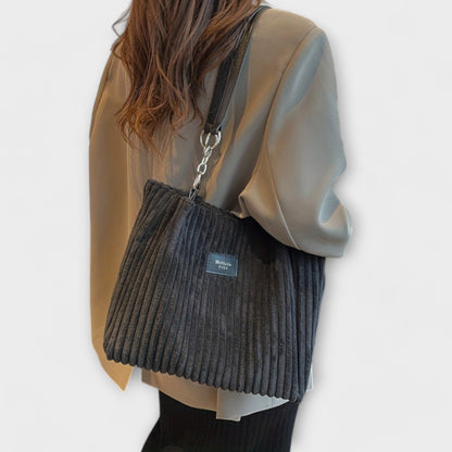 Mercy | Weiche Cord-Schultertasche