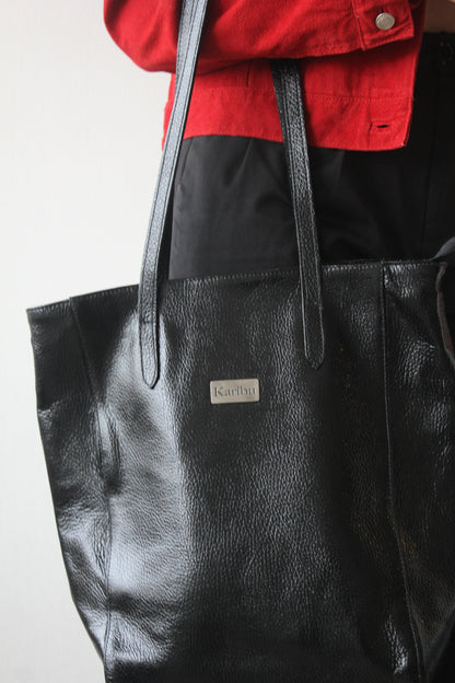 Jacinta Schwarze Glänzende Geldbörse