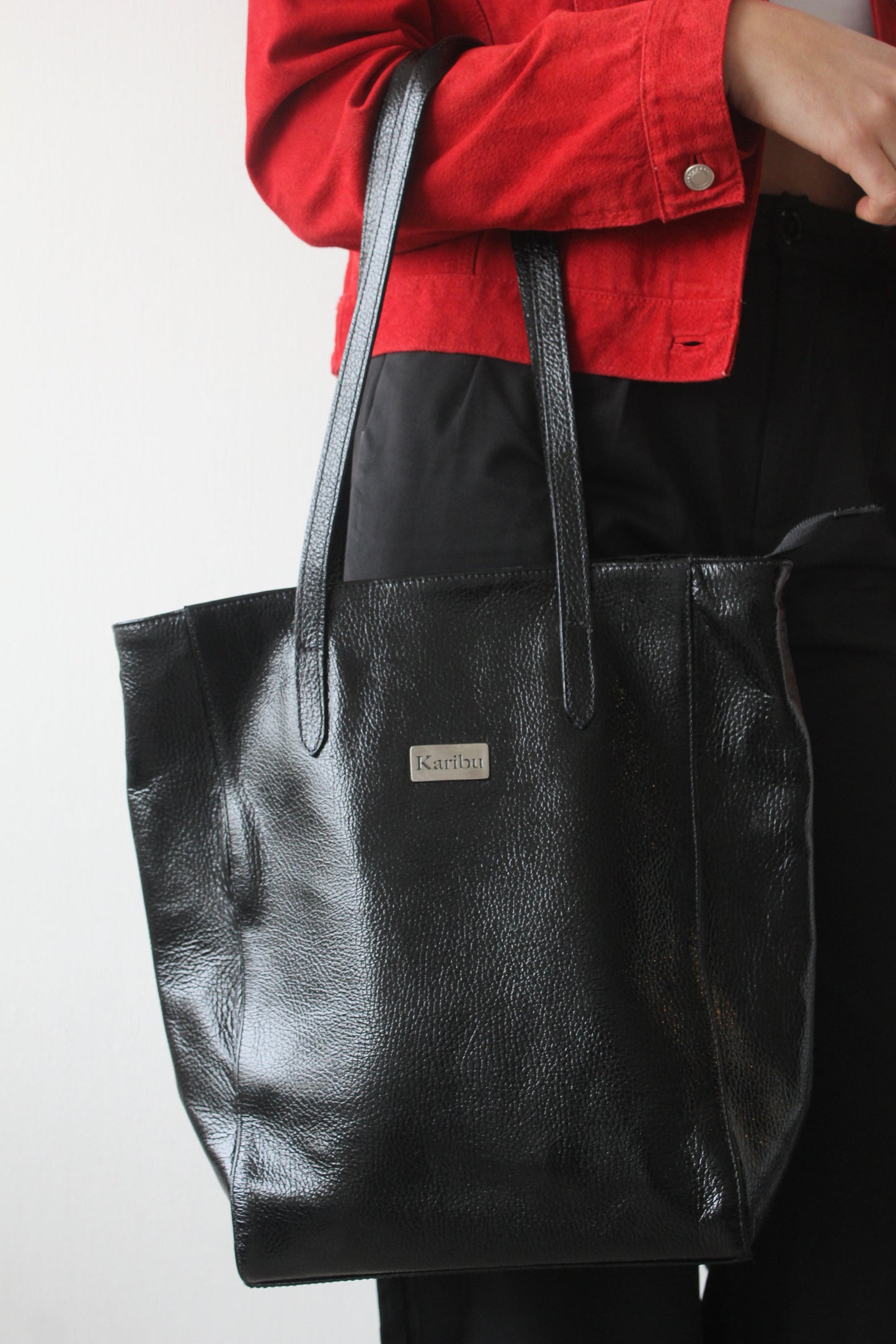 Jacinta Schwarze Glänzende Geldbörse