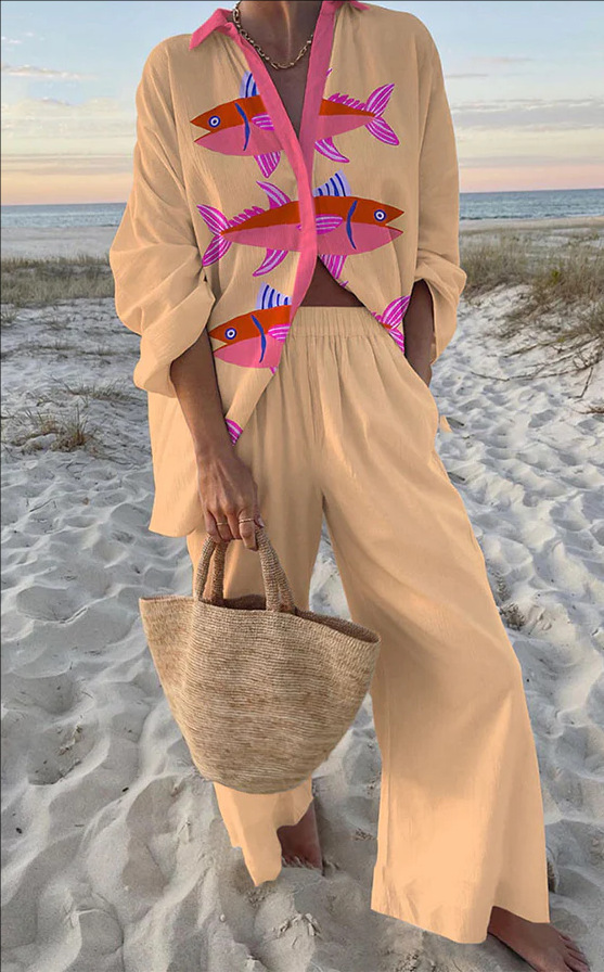 Evalisse | Elegantes Kleid mit rosa Fischdruck