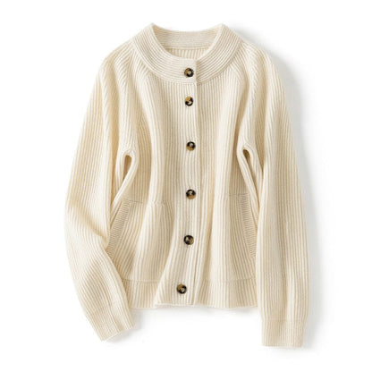 Amélie Bequeme-Strickjacke mit Knöpfen